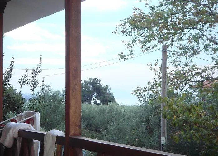 Mikiverna Maisonnette *